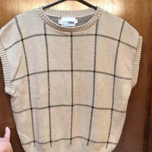Adorable knit 100% cotton vest. Size L